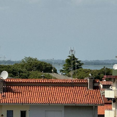 Appartamento Ca' Vittoria Lignano Sabbiadoro Esterno foto
